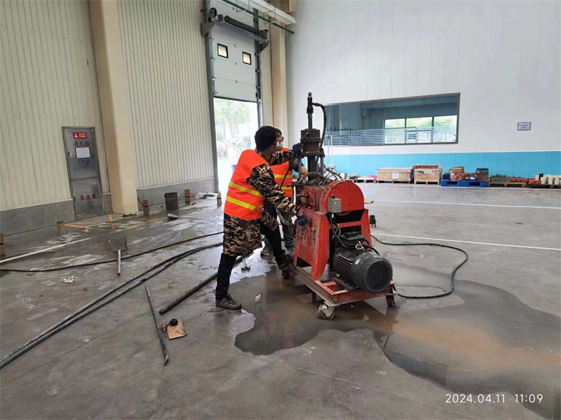 港南厂房地面下沉塌陷注浆加固施工